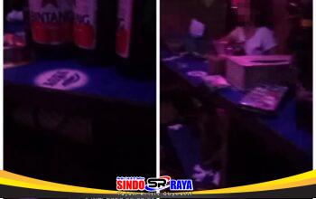 Aktivitas warung remang-remang di Jalan Ideal Mojokerto saat Ramadan 2026