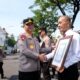 Kapolrestabes Surabaya Beri Penghargaan Anggota dan Warga Berprestasi Jelang Idul Fitri