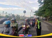 Polres Pelabuhan Tanjung Perak Amankan Arus Mudik Lebaran di Pos Suramadu