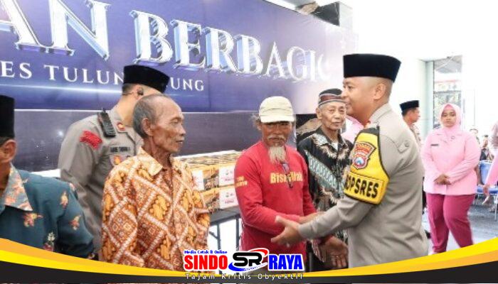 Ramadhan Berbagi : Polres Tulungagung Salurkan Bantuan Sembako Untuk Penggali Kubur dan Bilal Jenazah