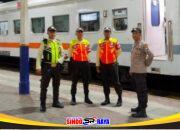 Terpantau Stasiun Bangil Masih Lengang, Polisi Polres Pasuruan Tetap Siaga