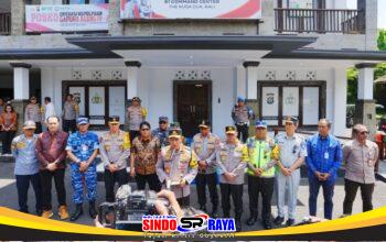 Kapolri Jenderal Listyo Sigit Prabowo meninjau kesiapan pengamanan arus balik Lebaran 2026 di Command Center ITDC Nusa Dua Bali bersama jajaran TNI Polri dan pemangku kepentingan