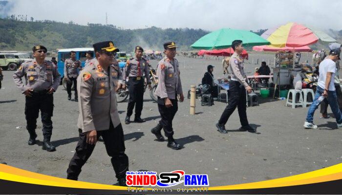Sapa Pengunjung di Gunung Bromo Kapolres Probolinggo Pastikan Keamanan Wisatawan