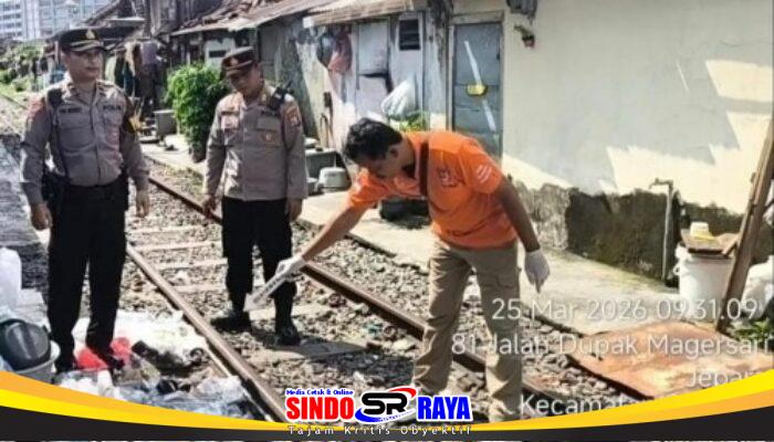 Terseret Kereta Api 30 Meter di Surabaya, Pria 23 Tahun Patah Kaki Saat Asyik Pilah Botol Bekas