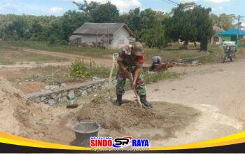Bulan Puasa Bukan Halangan, Babinsa Kodim 1009/Tanah Laut Tetap Hadir di Tengah Masyarakat
