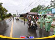 Tebar Kepedulian di Bulan Suci, Koramil Labuan Amas Utara Bagikan Takjil