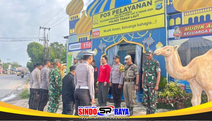 Bersinergi Dengan Polres Tala Personel Kodim 1009/Tla Siaga Di Pos Pelayanan Desa Bentok