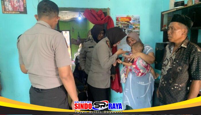 Polres Pasuruan Takziah dan Berikan santunan untuk Korban Laka di Perlintasan Kereta
