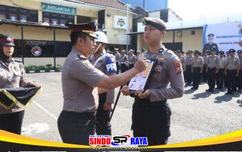 Komitmen Tegakkan Disiplin Lewat PTDH, Kapolres Pelabuhan Tanjung Perak Perkuat Pengawasan Internal