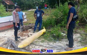 Benda mirip torpedo di Kangean Sumenep diamankan polisi setelah ditemukan warga di pesisir Pulau Kangean