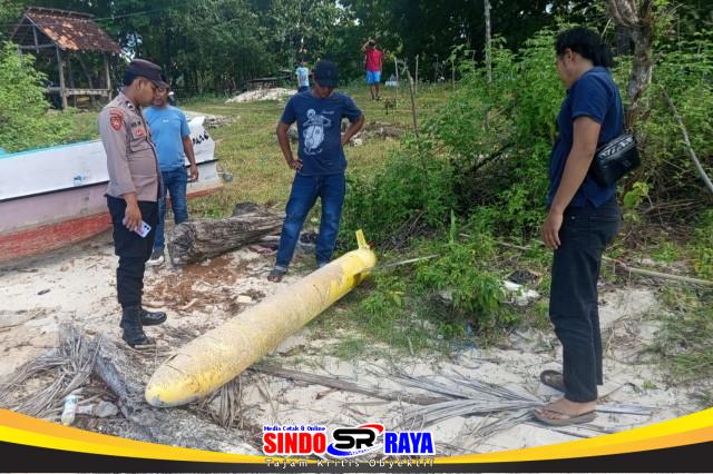 Benda mirip torpedo di Kangean Sumenep diamankan polisi setelah ditemukan warga di pesisir Pulau Kangean