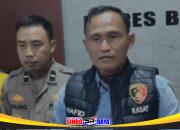 Kasatreskrim Polres Bangkalan AKP Hafid Dian Maulidi memberikan keterangan kasus pembunuhan perempuan di Blega