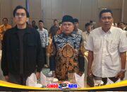 Ketua AMI Baihaki Akbar bersama tamu undangan menghadiri Halal Bihalal AMI di Surabaya untuk memperkuat kolaborasi cegah korupsi era digital