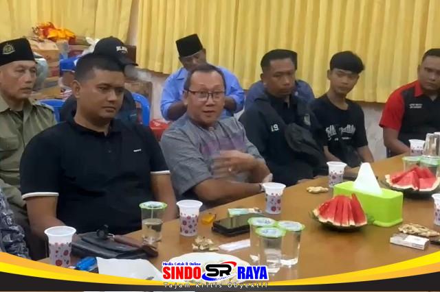 Kanitreskrim Polsek Simokerto Iptu M. Zahari saat pertemuan sinergi May Day bersama tokoh masyarakat di Surabaya