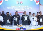 Polda Jatim musnahkan 22,22 kg kokain dalam konferensi pers di Surabaya