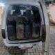 Minibus Suzuki Carry berisi jerigen solar subsidi diamankan Polsek Tamberu dalam kasus penimbunan BBM di Pamekasan.