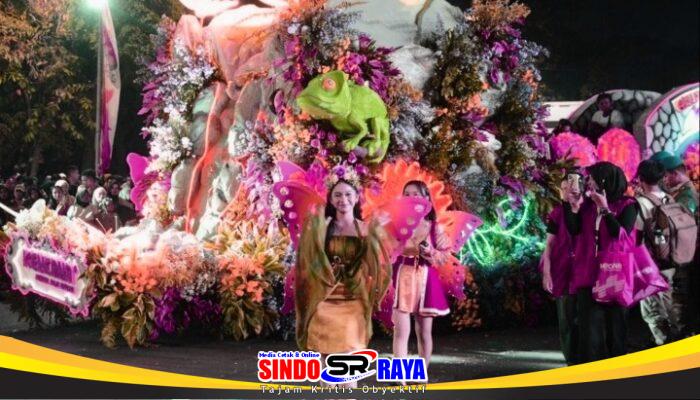 Surabaya Vaganza Festival of Lights 2026 Masuk KEN, Ribuan Warga Padati Parade Malam
