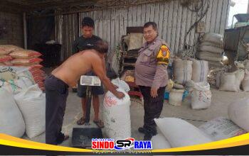 Polsek Kejayan Kawal Pengiriman Hasil Panen Jagung ke Bulog untuk Dukung Ketahanan Pangan Nasional