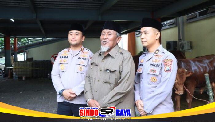 Polres Gresik Salurkan 15 Sapi dan 76 Kambing Kurban untuk Masyarakat pada Iduladha 2026