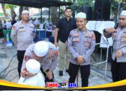 Polres Gresik Libatkan Ratusan Personel Layanan Pengamanan Haul Habib Abu Bakar Assegaf ke-71