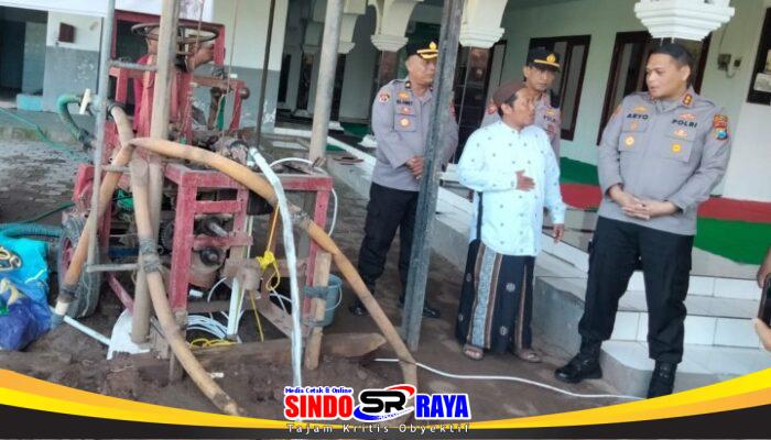 Kado Hari Bhayangkara ke – 80, Polres Bondowoso Bangun Sumur Bor untuk Masyarakat di Sekar Putih