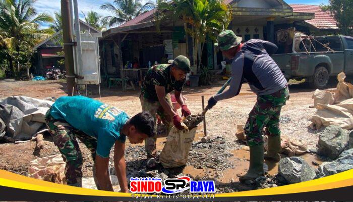 Menuju Finishing Akhir, Personel Kodim 1009/Tanah Laut Fokus Rapikan Struktur Jembatan Garuda