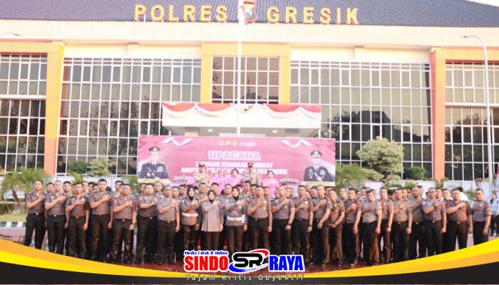79 Personel Polri dan 3 PNS Polres Gresik Resmi Naik Pangkat