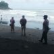 Layanan Pengamanan Polres Blitar Patroli Dialogis di Wisata Pantai Serang