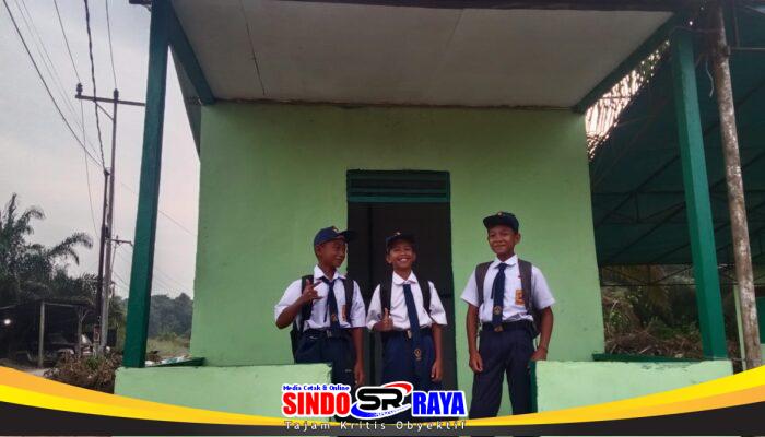 Antusiasme Anak SMP Dukung Program TMMD Ke-129 Kodim 1208/Sambas