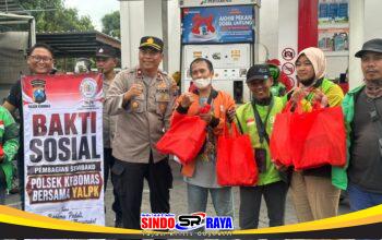 Polsek Kebomas Gandeng YALPK Group Gelar Baksos Ojol Gresik Sumringah Dapat Sembako dan BBM Gratis