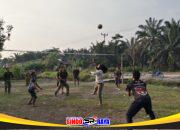 Akrab dengan Warga Tempapan Hulu, Satgas TMMD Reguler Ke-129 Gelar Olahraga Bersama