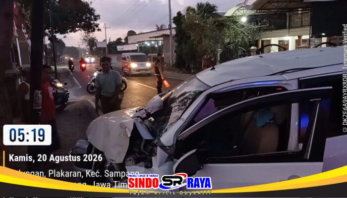 Kecelakaan Tunggal di Sampang, Suzuki Ertiga Tabrak Tiang Telepon, 7 Orang Luka-Luka
