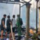Api Lahap Dua Rumah di Lok Batu, Babinsa Bersama Tim Gabungan Berjibaku Padamkan Api
