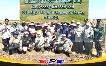 Personel Kodim 1009/Tanah Laut Hadiri Tanam Padi Perdana di Lahan Cetak Sawah Rakyat Desa Padang