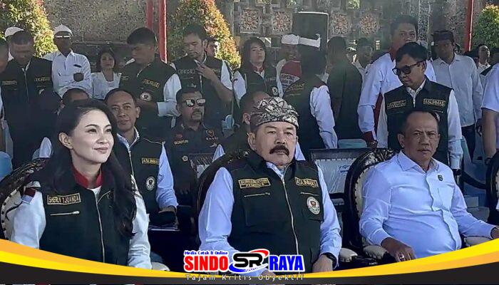Jaksa Agung ST Burhanuddin Kukuhkan Pengurus ASLINMAS dan ABPEDNAS se-Bali
