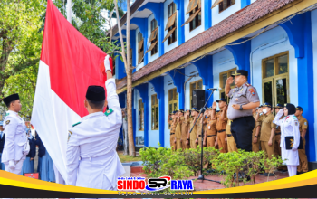 Kapolresta Tuban Jadi Pembina Upacara di SMAN 1 Tuban, Ingatkan Siswa Jauhi Bullying dan Narkoba